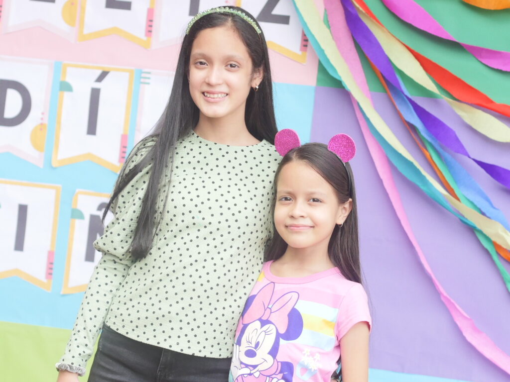 Meet our students Sharon (5th) & Aylin (1st)!